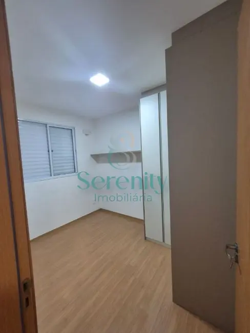 Foto 3 de Apartamento com 2 quartos para alugar, 46m2 em Gleba Fazenda Palhano, Londrina - PR