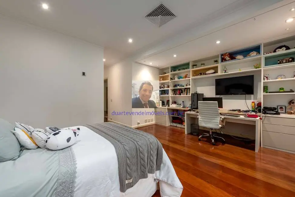 Foto 3 de Casa com 6 quartos à venda, 5122m2 em Parque Silvino Pereira, Cotia - SP