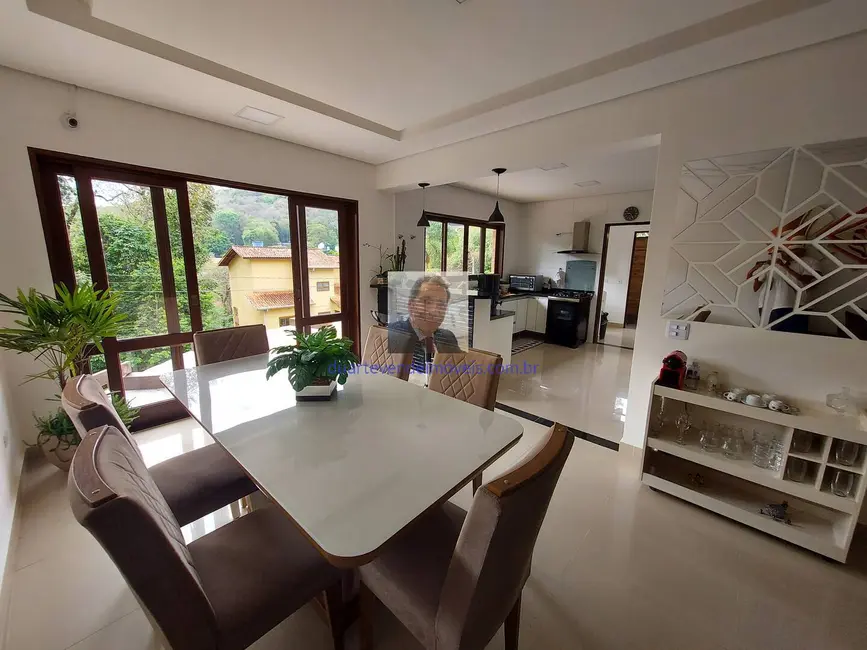 Foto 3 de Casa com 4 quartos à venda, 312m2 em Jardim Atalaia, Cotia - SP