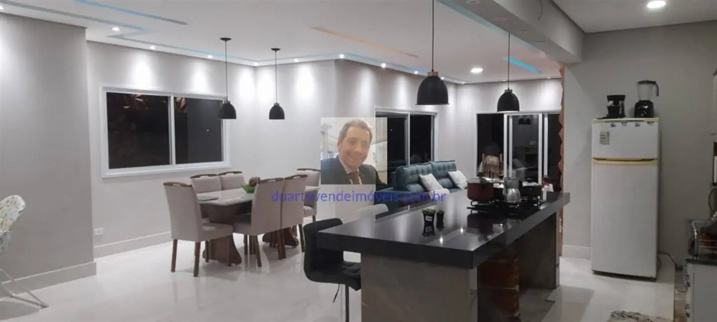 Foto 2 de Casa com 3 quartos à venda, 240m2 em Vargem Grande Paulista - SP