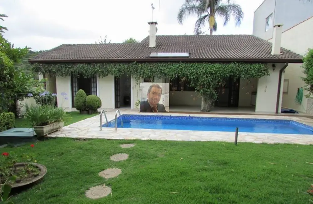 Foto 1 de Casa com 3 quartos à venda, 230m2 em Jardim Atalaia, Cotia - SP