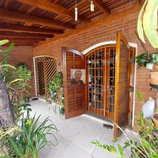 Foto 5 de Casa com 3 quartos à venda, 229m2 em Nakamura Park, Cotia - SP