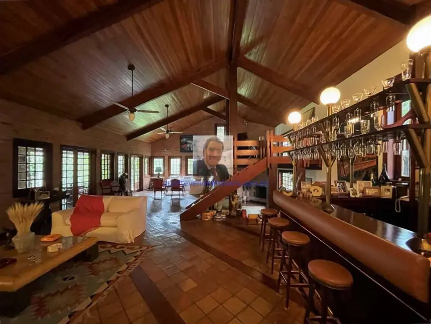 Casa com 4 quartos à venda, 7390m2 em Chácara Santa Lúcia dos Ypes, Carapicuiba - SP - imagem 8 Foto 8 de Casa com 4 quartos à venda, 7390m2 em Chácara Santa Lúcia dos Ypes, Carapicuiba - SP
