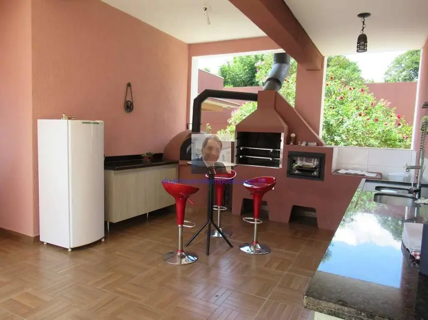 Foto 3 de Casa com 4 quartos à venda, 1296m2 em Chácara de La Rocca, Carapicuiba - SP