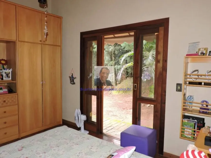 Casa com 5 quartos à venda, 1123m2 em Chácara Vale do Rio Cotia, Carapicuiba - SP - imagem 8 Foto 8 de Casa com 5 quartos à venda, 1123m2 em Chácara Vale do Rio Cotia, Carapicuiba - SP