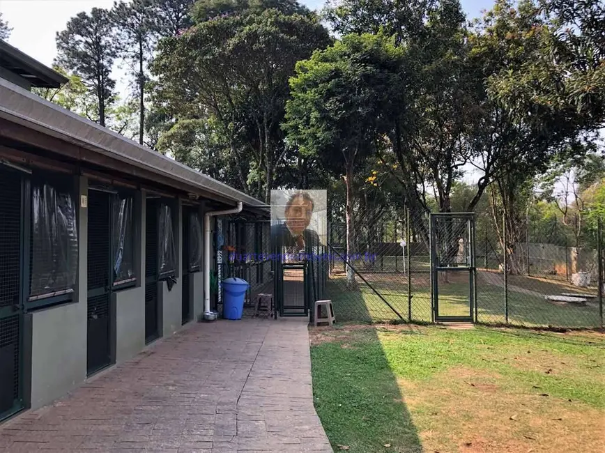 Casa com 4 quartos à venda, 800m2 em Parque Primavera, Carapicuiba - SP - imagem 2 Foto 2 de Casa com 4 quartos à venda, 800m2 em Parque Primavera, Carapicuiba - SP