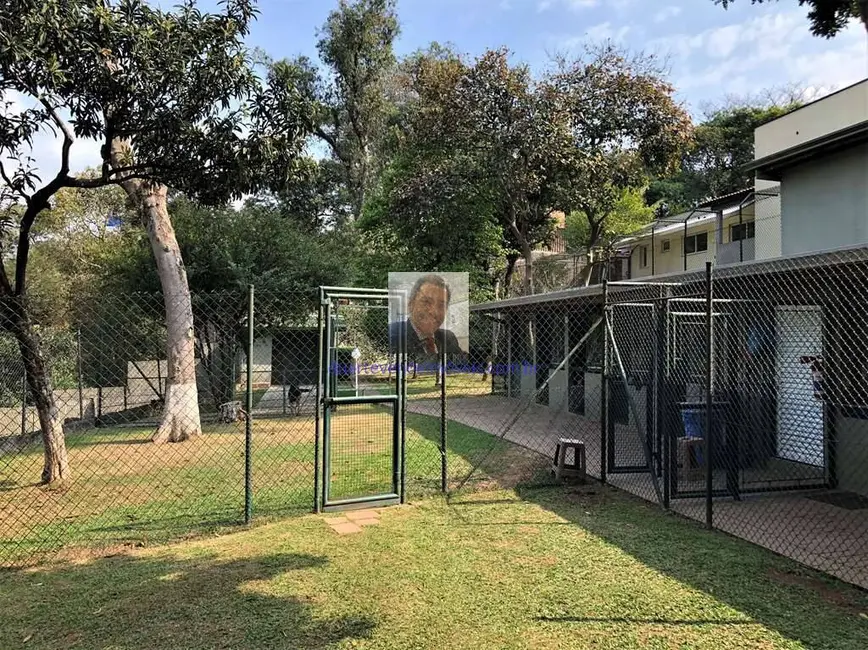 Casa com 4 quartos à venda, 800m2 em Parque Primavera, Carapicuiba - SP - imagem 4 Foto 4 de Casa com 4 quartos à venda, 800m2 em Parque Primavera, Carapicuiba - SP