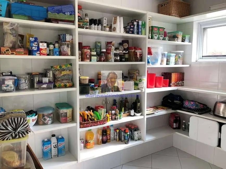 Casa com 4 quartos à venda, 800m2 em Parque Primavera, Carapicuiba - SP - imagem 7 Foto 7 de Casa com 4 quartos à venda, 800m2 em Parque Primavera, Carapicuiba - SP