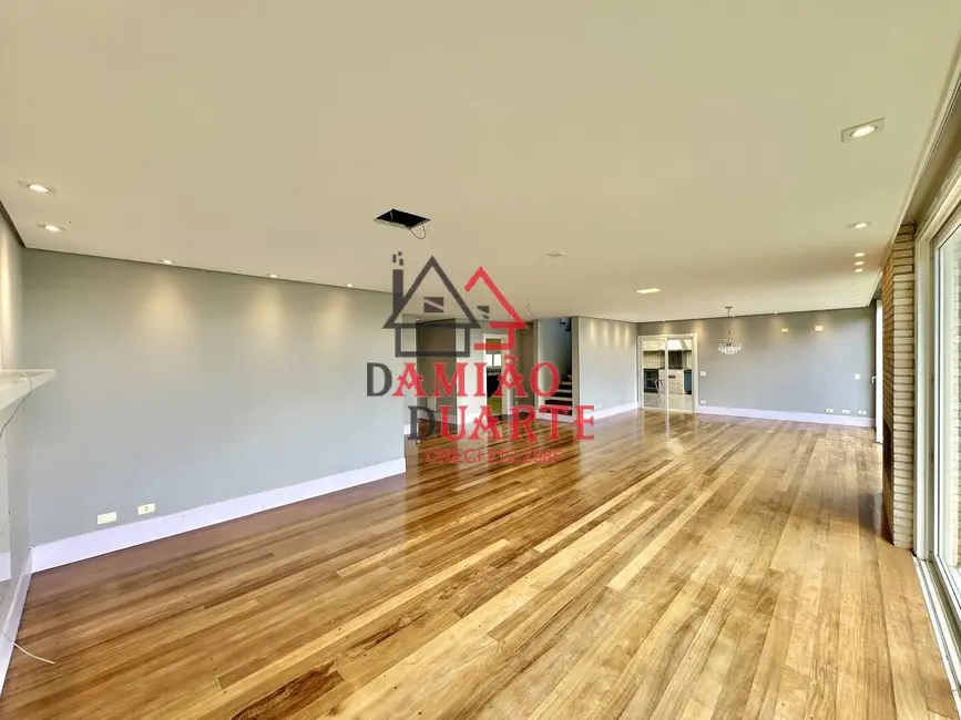 Casa com 4 quartos à venda, 494m2 em Pousada dos Bandeirantes, Carapicuiba - SP - imagem 6 Foto 6 de Casa com 4 quartos à venda, 494m2 em Pousada dos Bandeirantes, Carapicuiba - SP