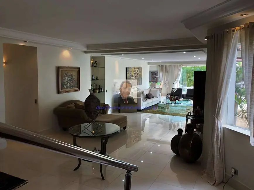 Casa com 4 quartos à venda, 800m2 em Recanto Impla, Carapicuiba - SP - imagem 7 Foto 7 de Casa com 4 quartos à venda, 800m2 em Recanto Impla, Carapicuiba - SP