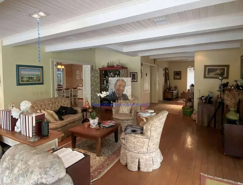 Casa com 4 quartos à venda, 562m2 em Chácara Santa Lúcia dos Ypes, Carapicuiba - SP - imagem 8 Foto 8 de Casa com 4 quartos à venda, 562m2 em Chácara Santa Lúcia dos Ypes, Carapicuiba - SP