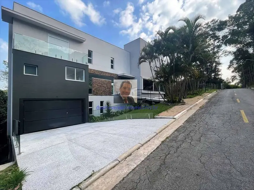 Casa com 4 quartos à venda, 436m2 em Chácara São João, Carapicuiba - SP - imagem 3 Foto 3 de Casa com 4 quartos à venda, 436m2 em Chácara São João, Carapicuiba - SP