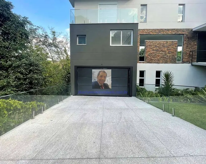 Casa com 4 quartos à venda, 436m2 em Chácara São João, Carapicuiba - SP - imagem 4 Foto 4 de Casa com 4 quartos à venda, 436m2 em Chácara São João, Carapicuiba - SP