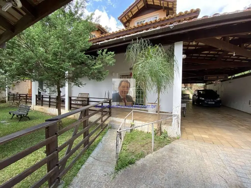 Casa com 4 quartos à venda e para alugar, 780m2 em Chácara dos Junqueiras, Carapicuiba - SP - imagem 4 Foto 4 de Casa com 4 quartos à venda e para alugar, 780m2 em Chácara dos Junqueiras, Carapicuiba - SP