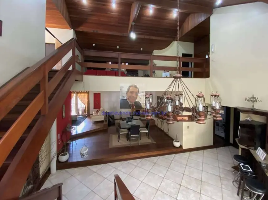 Casa com 4 quartos à venda e para alugar, 780m2 em Chácara dos Junqueiras, Carapicuiba - SP - imagem 8 Foto 8 de Casa com 4 quartos à venda e para alugar, 780m2 em Chácara dos Junqueiras, Carapicuiba - SP