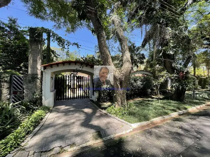 Casa com 4 quartos à venda, 542m2 em Vila Vianna, Cotia - SP - imagem 3 Foto 3 de Casa com 4 quartos à venda, 542m2 em Vila Vianna, Cotia - SP