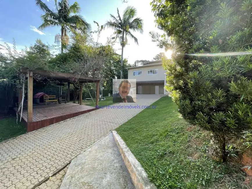 Foto 3 de Casa com 5 quartos à venda, 610m2 em Vila Santo Antônio, Cotia - SP