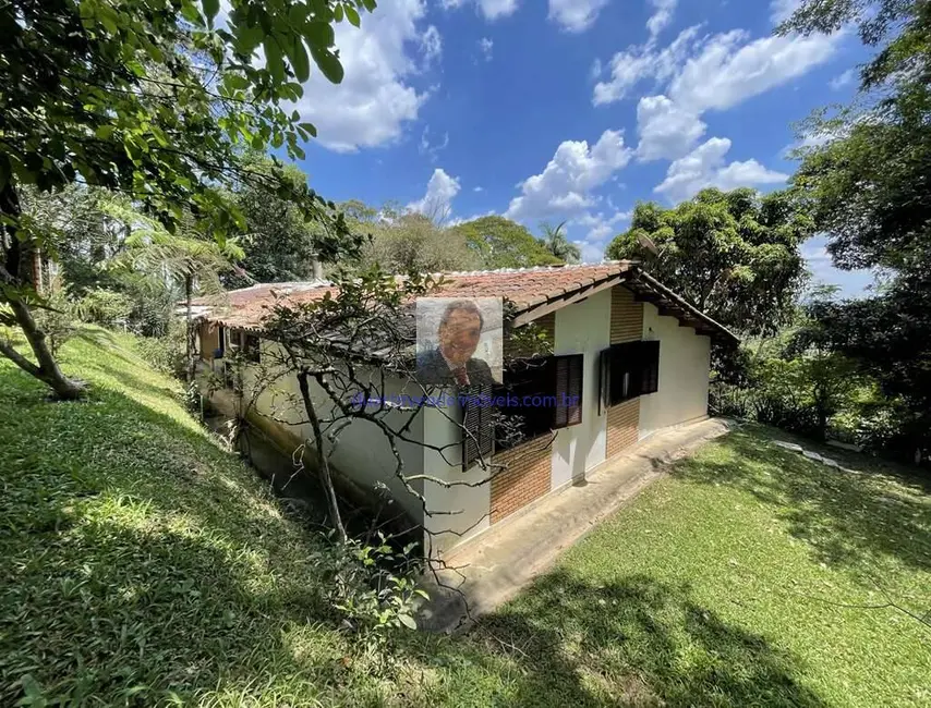 Foto 2 de Chácara com 4 quartos à venda, 210m2 em Jardim Colibri, Cotia - SP