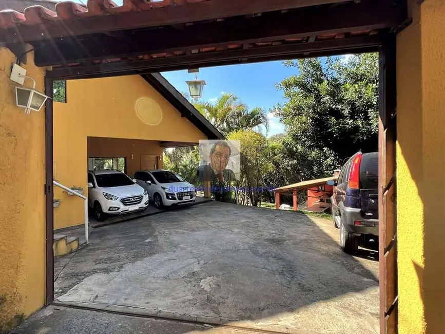 Casa com 4 quartos à venda, 275m2 em Chácara Santa Lúcia dos Ypes, Carapicuiba - SP - imagem 3 Foto 3 de Casa com 4 quartos à venda, 275m2 em Chácara Santa Lúcia dos Ypes, Carapicuiba - SP