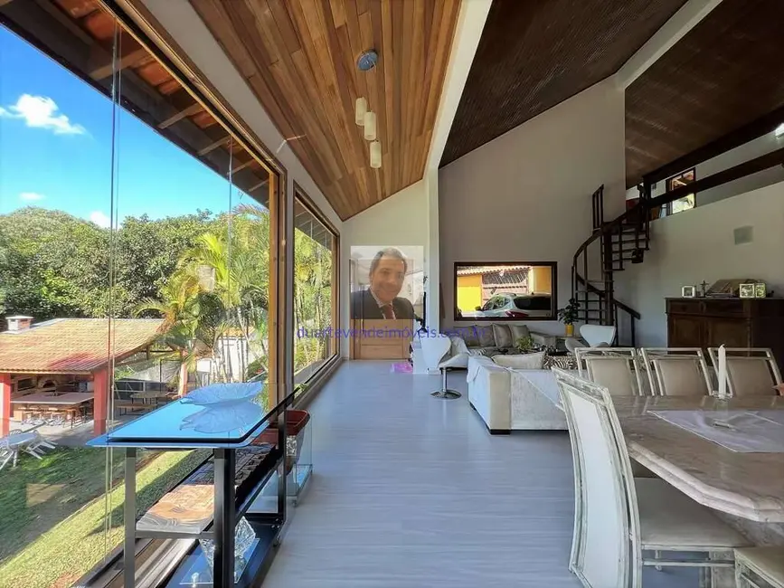 Casa com 4 quartos à venda, 275m2 em Chácara Santa Lúcia dos Ypes, Carapicuiba - SP - imagem 9 Foto 9 de Casa com 4 quartos à venda, 275m2 em Chácara Santa Lúcia dos Ypes, Carapicuiba - SP