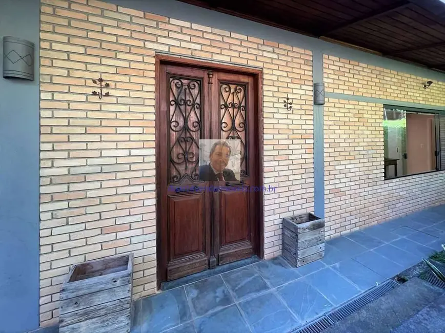 Foto 8 de Casa com 5 quartos à venda, 383m2 em Chácaras do Peroba, Jandira - SP