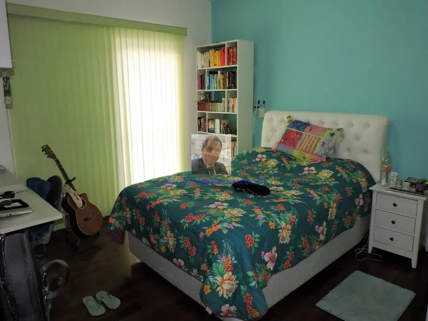 Foto 6 de Casa de Condomínio com 4 quartos à venda e para alugar, 401m2 em Golf Gardens, Carapicuiba - SP