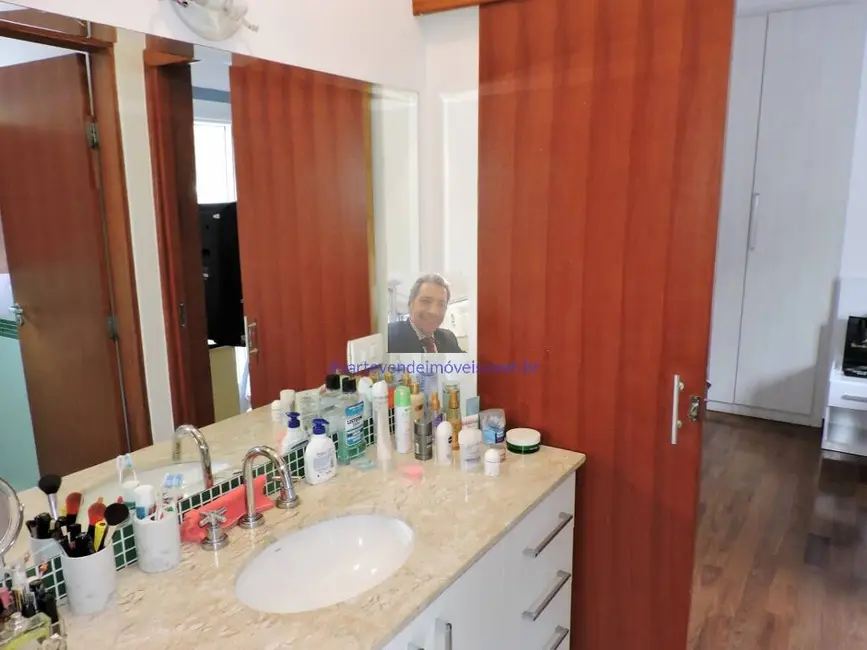 Foto 8 de Casa de Condomínio com 4 quartos à venda e para alugar, 401m2 em Golf Gardens, Carapicuiba - SP