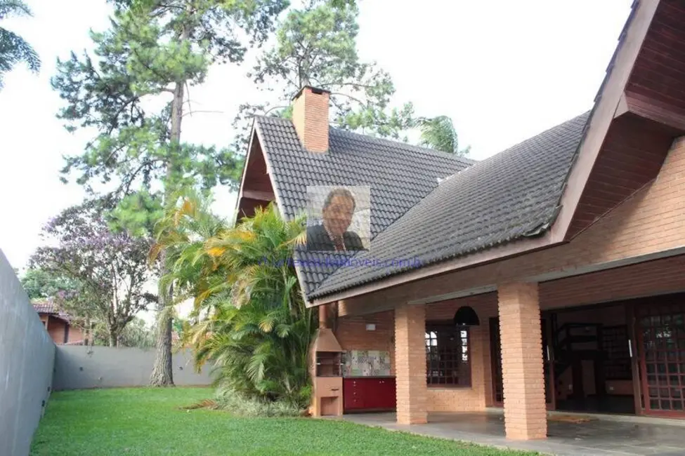 Casa com 3 quartos à venda, 349m2 em Granja Viana, Cotia - SP - imagem 3 Foto 3 de Casa com 3 quartos à venda, 349m2 em Granja Viana, Cotia - SP