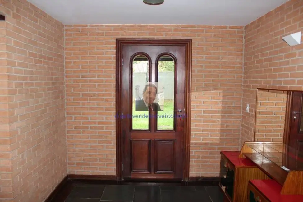 Casa com 3 quartos à venda, 349m2 em Granja Viana, Cotia - SP - imagem 4 Foto 4 de Casa com 3 quartos à venda, 349m2 em Granja Viana, Cotia - SP
