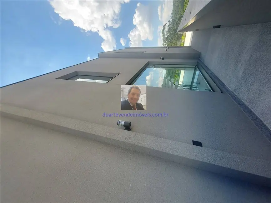 Casa com 4 quartos à venda, 486m2 em Granja Viana, Cotia - SP - imagem 4 Foto 4 de Casa com 4 quartos à venda, 486m2 em Granja Viana, Cotia - SP