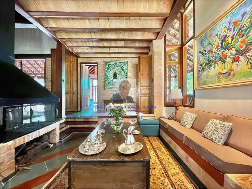Casa de Condomínio com 3 quartos à venda, 364m2 em Chácara Santa Lúcia dos Ypes, Carapicuiba - SP - imagem 6 Foto 6 de Casa de Condomínio com 3 quartos à venda, 364m2 em Chácara Santa Lúcia dos Ypes, Carapicuiba - SP