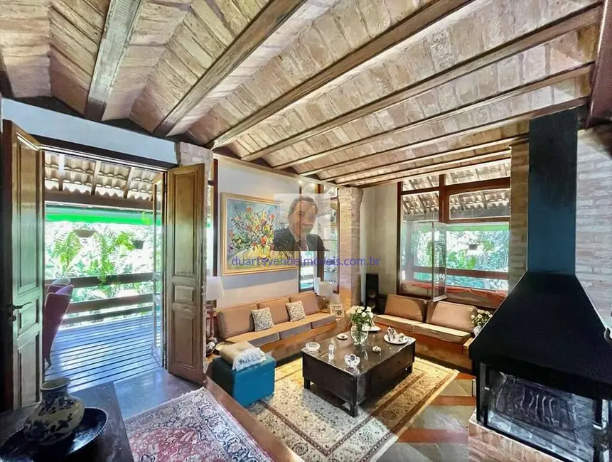 Casa de Condomínio com 3 quartos à venda, 364m2 em Chácara Santa Lúcia dos Ypes, Carapicuiba - SP - imagem 4 Foto 4 de Casa de Condomínio com 3 quartos à venda, 364m2 em Chácara Santa Lúcia dos Ypes, Carapicuiba - SP