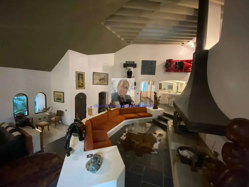 Casa de Condomínio com 7 quartos à venda e para alugar, 774m2 em Chácara Granja Velha, Cotia - SP - imagem 6 Foto 6 de Casa de Condomínio com 7 quartos à venda e para alugar, 774m2 em Chácara Granja Velha, Cotia - SP