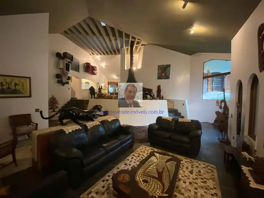 Casa de Condomínio com 7 quartos à venda e para alugar, 774m2 em Chácara Granja Velha, Cotia - SP - imagem 5 Foto 5 de Casa de Condomínio com 7 quartos à venda e para alugar, 774m2 em Chácara Granja Velha, Cotia - SP