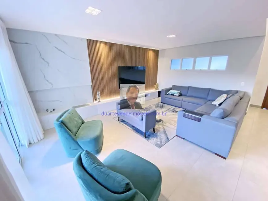 Foto 4 de Casa com 3 quartos à venda, 277m2 em Residencial dos Lagos, Cotia - SP