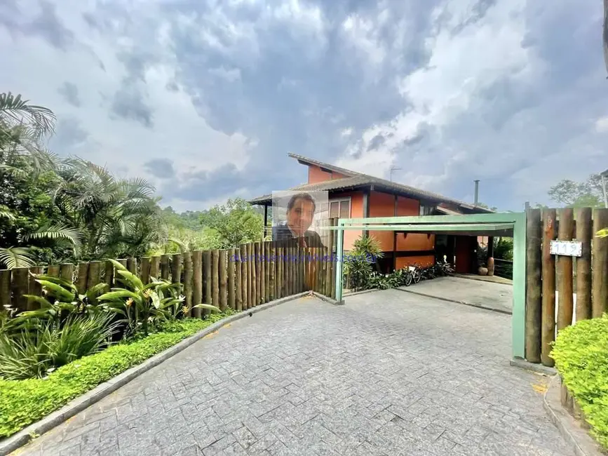 Casa de Condomínio com 3 quartos à venda, 283m2 em Recanto Impla, Carapicuiba - SP - imagem 4 Foto 4 de Casa de Condomínio com 3 quartos à venda, 283m2 em Recanto Impla, Carapicuiba - SP