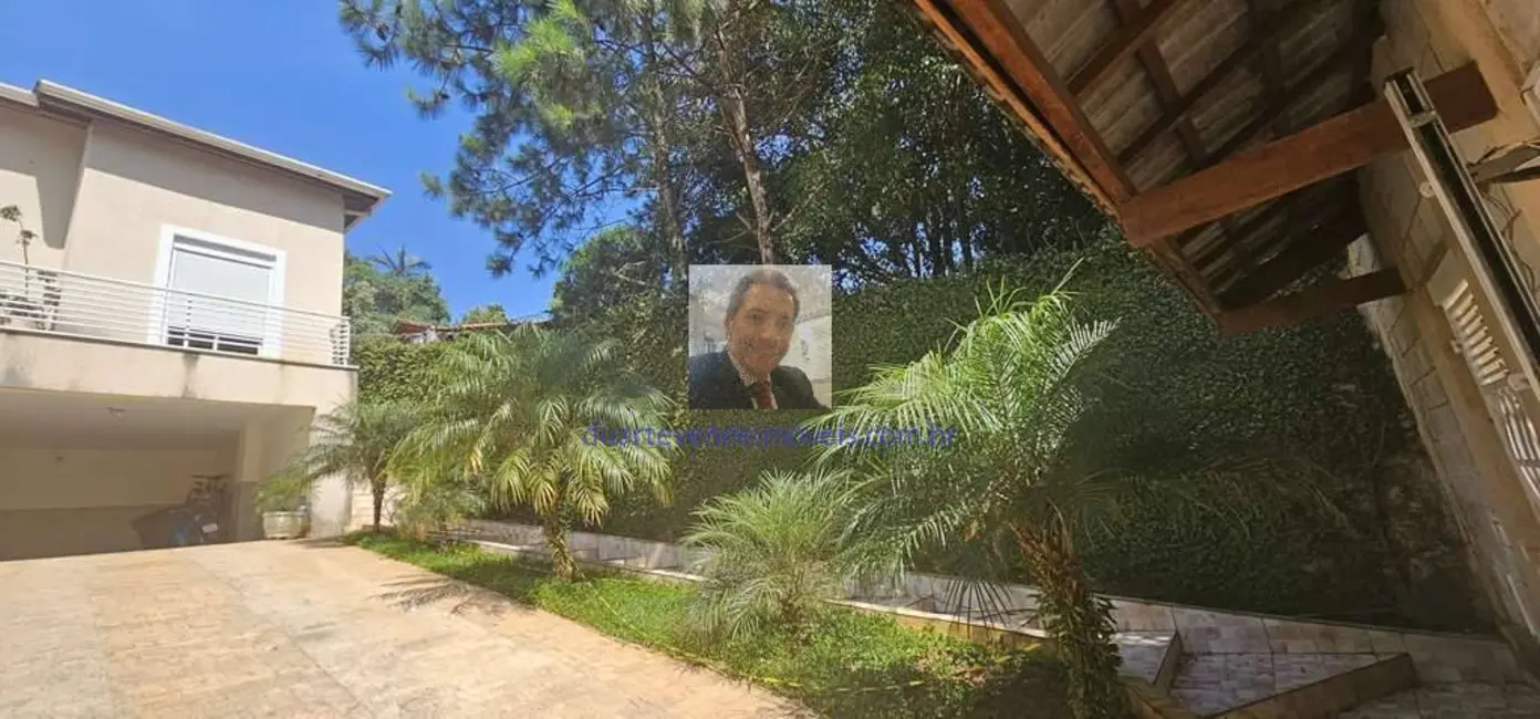 Casa com 3 quartos à venda, 358m2 em Chácara Vale do Rio Cotia, Carapicuiba - SP - imagem 5 Foto 5 de Casa com 3 quartos à venda, 358m2 em Chácara Vale do Rio Cotia, Carapicuiba - SP
