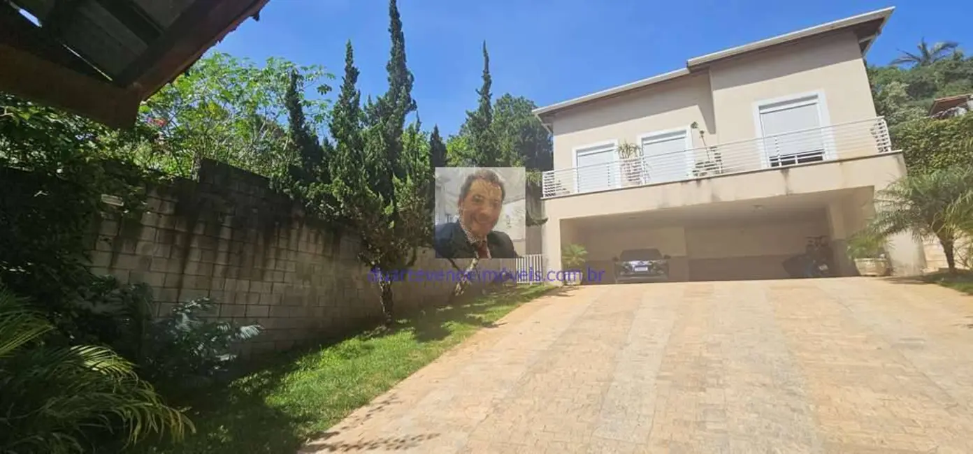 Casa com 3 quartos à venda, 358m2 em Chácara Vale do Rio Cotia, Carapicuiba - SP - imagem 2 Foto 2 de Casa com 3 quartos à venda, 358m2 em Chácara Vale do Rio Cotia, Carapicuiba - SP