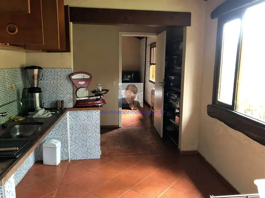 Foto 2 de Casa com 3 quartos à venda, 482m2 em Vila Santo Antônio, Cotia - SP