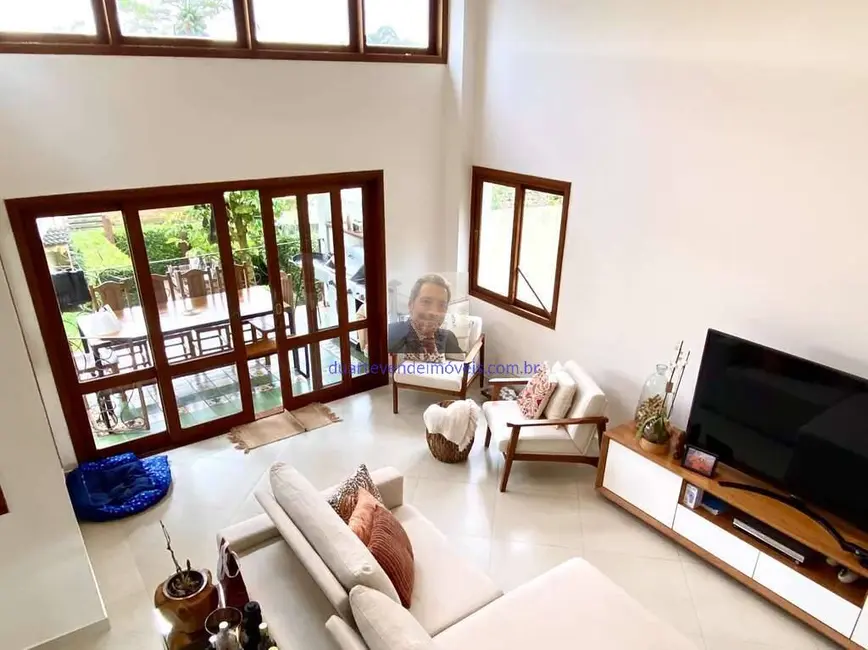 Foto 4 de Casa de Condomínio com 4 quartos à venda, 326m2 em Moinho Velho, Cotia - SP