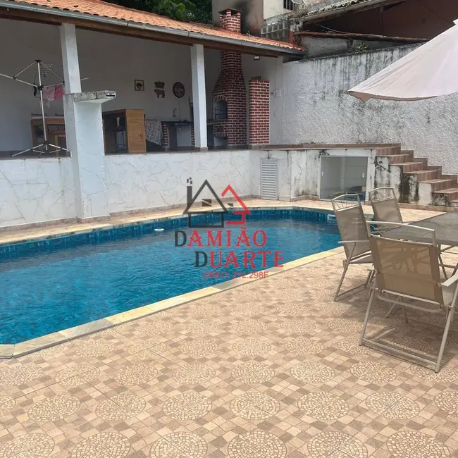 Foto 1 de Casa de Condomínio com 3 quartos para alugar, 490m2 em Jardim Atalaia, Cotia - SP