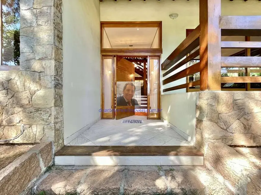 Casa de Condomínio com 5 quartos à venda, 446m2 em Chácara Santa Lúcia dos Ypes, Carapicuiba - SP - imagem 6 Foto 6 de Casa de Condomínio com 5 quartos à venda, 446m2 em Chácara Santa Lúcia dos Ypes, Carapicuiba - SP