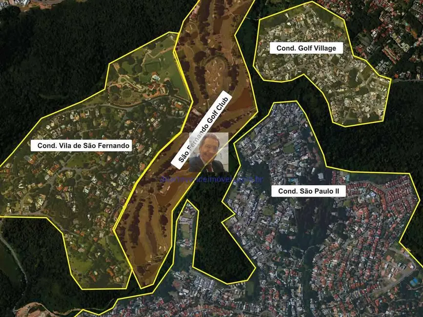 Foto 1 de Lote de Condomínio à venda, 579m2 em Golf Gardens, Carapicuiba - SP