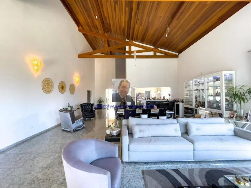 Foto 4 de Casa de Condomínio com 3 quartos à venda, 390m2 em Jardim do Golf I, Jandira - SP