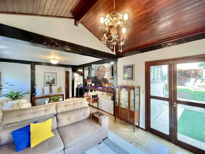 Casa de Condomínio com 3 quartos à venda, 183m2 em Chácara Santa Lúcia, Carapicuiba - SP - imagem 8 Foto 8 de Casa de Condomínio com 3 quartos à venda, 183m2 em Chácara Santa Lúcia, Carapicuiba - SP