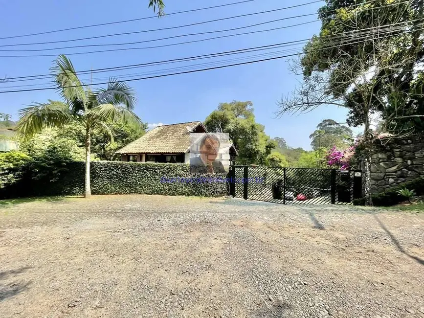 Casa de Condomínio com 3 quartos à venda, 183m2 em Chácara Santa Lúcia, Carapicuiba - SP - imagem 3 Foto 3 de Casa de Condomínio com 3 quartos à venda, 183m2 em Chácara Santa Lúcia, Carapicuiba - SP