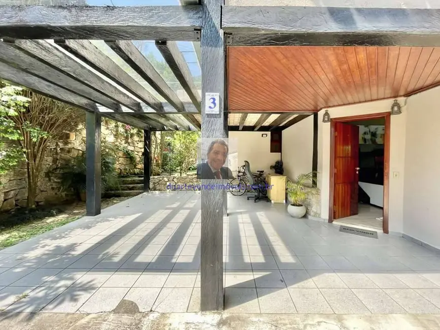 Casa de Condomínio com 3 quartos à venda, 183m2 em Chácara Santa Lúcia, Carapicuiba - SP - imagem 5 Foto 5 de Casa de Condomínio com 3 quartos à venda, 183m2 em Chácara Santa Lúcia, Carapicuiba - SP