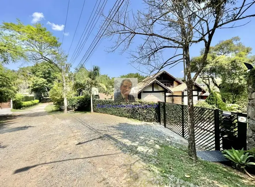 Casa de Condomínio com 3 quartos à venda, 183m2 em Chácara Santa Lúcia, Carapicuiba - SP - imagem 2 Foto 2 de Casa de Condomínio com 3 quartos à venda, 183m2 em Chácara Santa Lúcia, Carapicuiba - SP