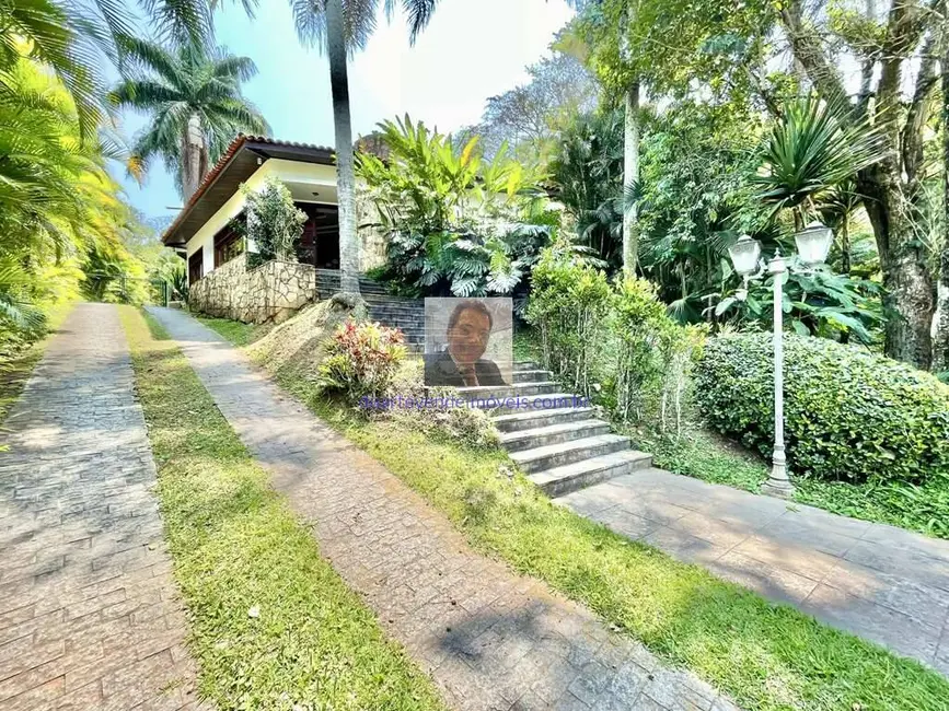 Casa de Condomínio com 6 quartos à venda, 641m2 em Granja Viana, Cotia - SP - imagem 4 Foto 4 de Casa de Condomínio com 6 quartos à venda, 641m2 em Granja Viana, Cotia - SP