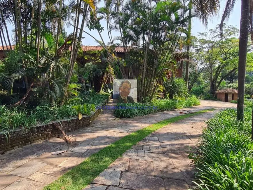 Foto 4 de Casa com 5 quartos à venda e para alugar, 457m2 em Vila Santo Antônio, Cotia - SP